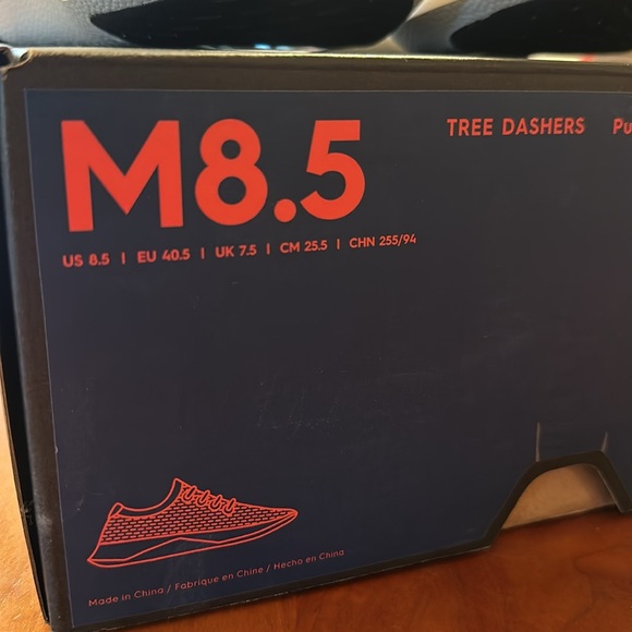 Allbirds  “Tree Dasher” sneakers New in Box NIB - Picture 5 of 5